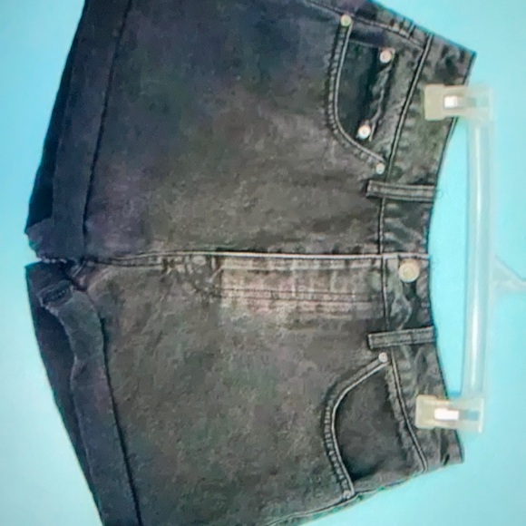 Forever 21 black high waisted cuffed denim shorts - Picture 1 of 5